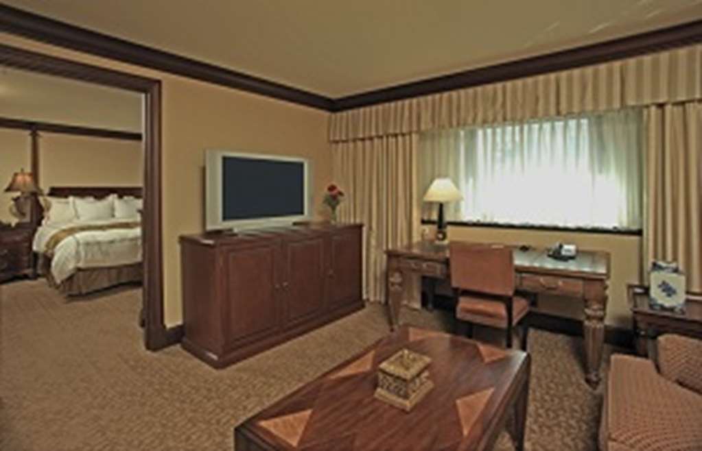 The Towers At The Kahler Grand Hotel Rochester Room photo