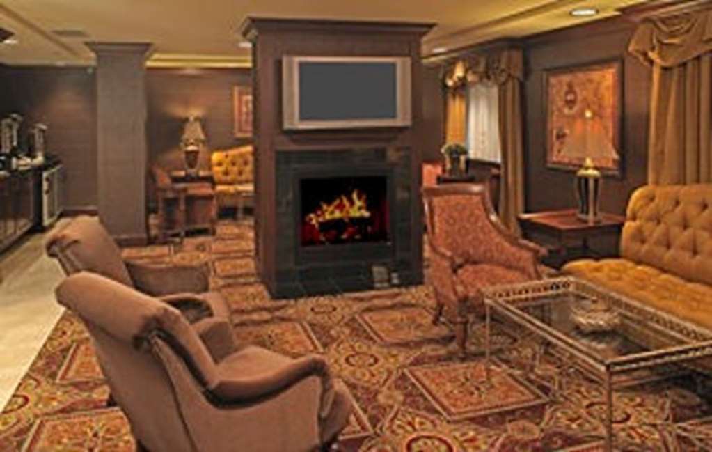 The Towers At The Kahler Grand Hotel Rochester Room photo